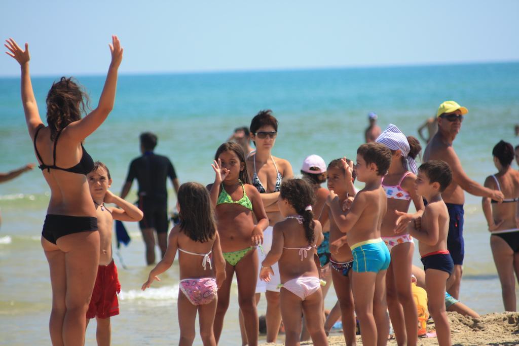 Hotel Lido Vasto Bagian luar foto